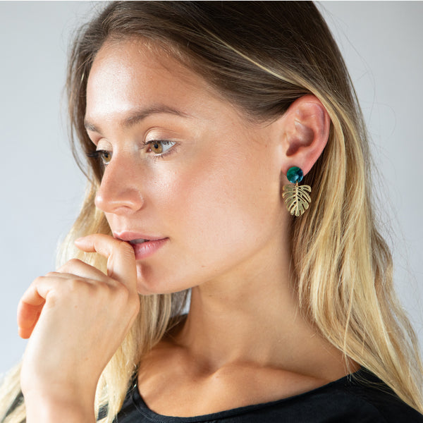 Monstera leaf earrings - Mara studio