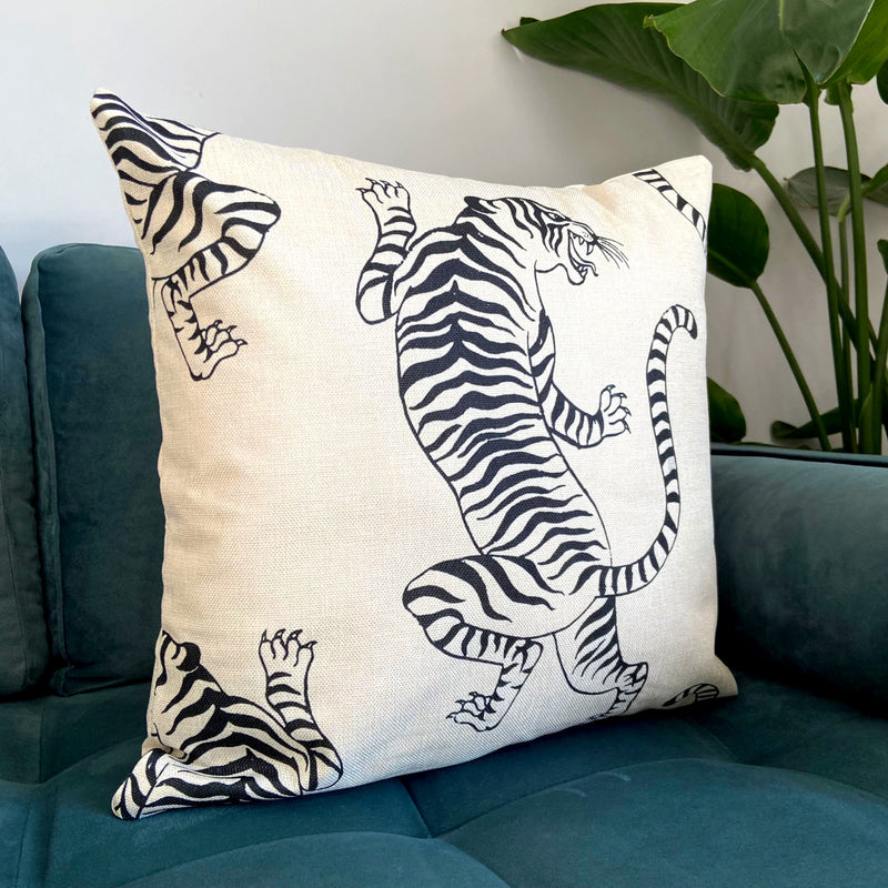 Dancing tiger cushion cover