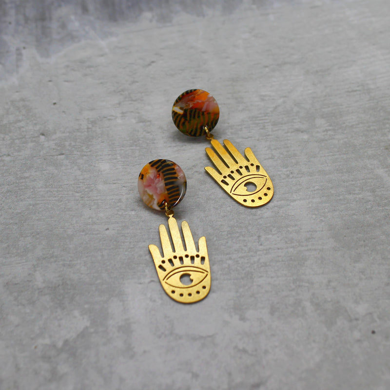Brass hand earrings - Mara studio