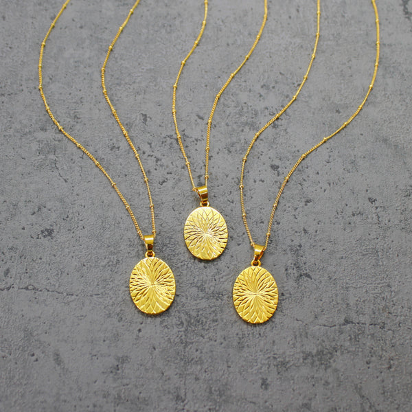 Gold filled oval necklace - Mara studio