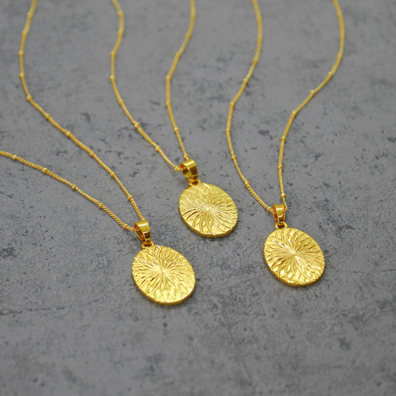 Gold filled oval necklace - Mara studio