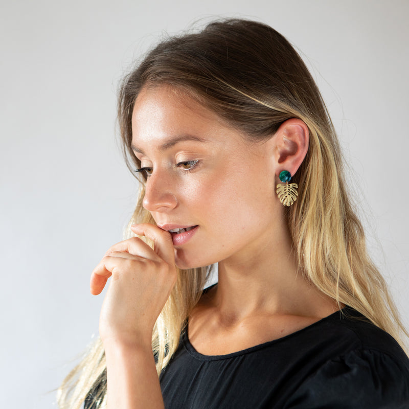 Monstera leaf earrings - Mara studio