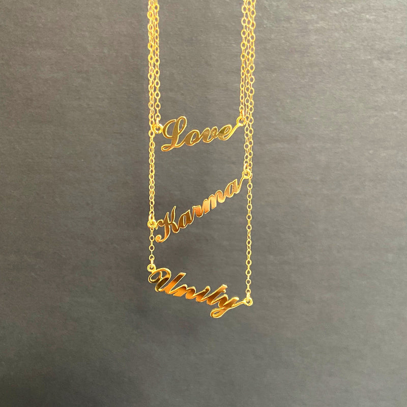 Gold Love necklace - Mara studio